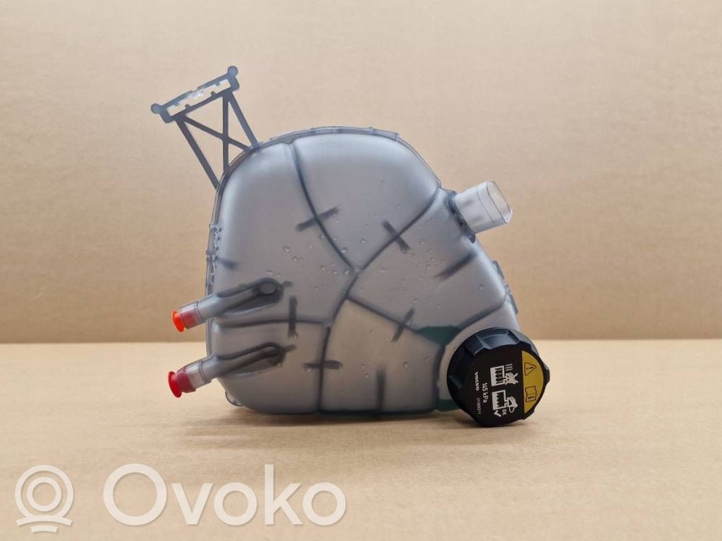Zbiornik wyrównawczy chłodziwa   31686047,32382635,P31686047,30680002,31368311,8888481855,P30680002,P31368311,P32382635,P8888481855