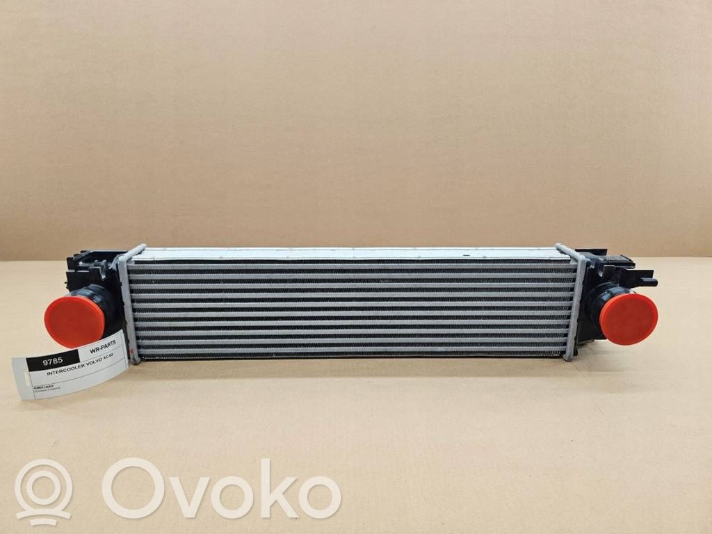Volvo XC40 Interkūlerio radiatorius 