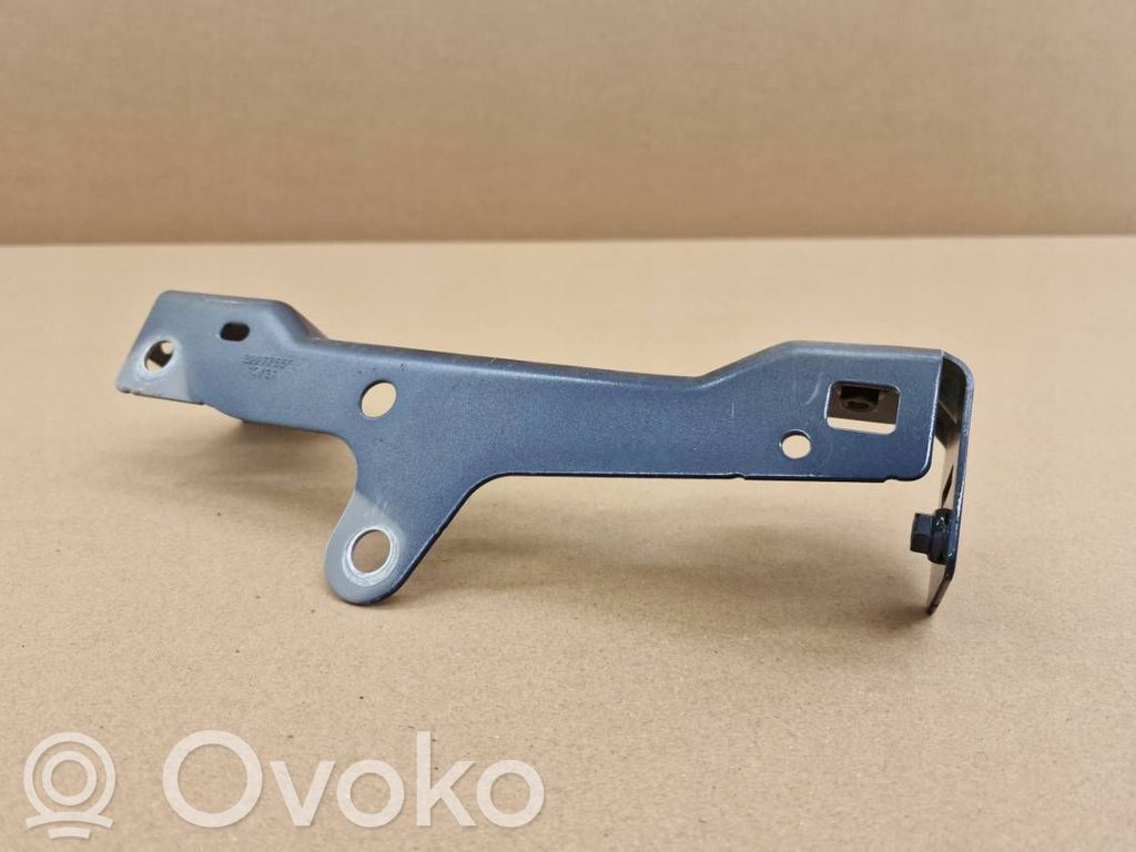 Volvo C40 Fender mounting bracket 