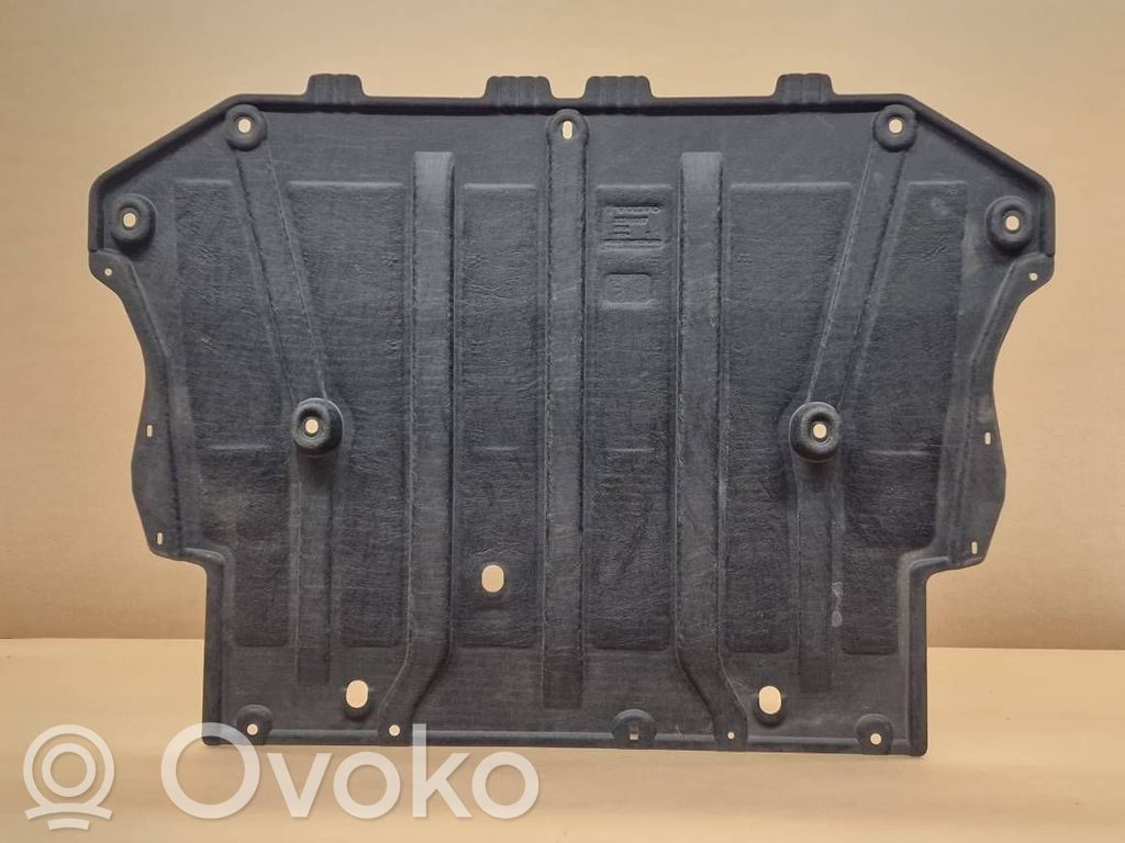 Volvo C40 Placa protectora/protector antisalpicaduras motor 