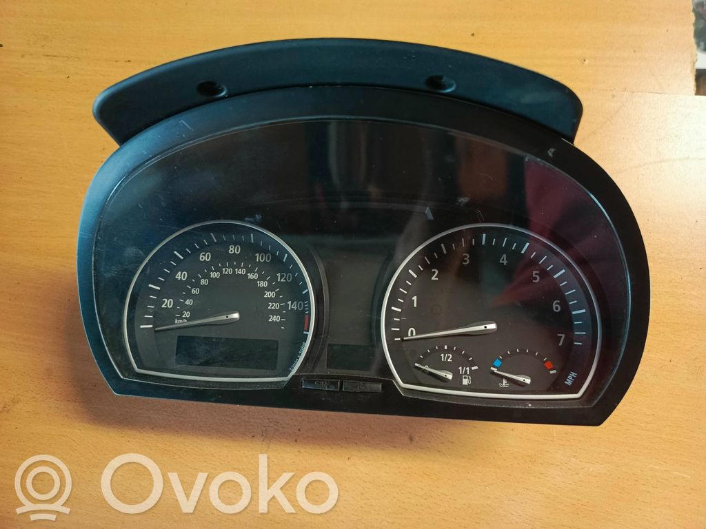 BMW X3 E83 Speedometer (instrument cluster) 