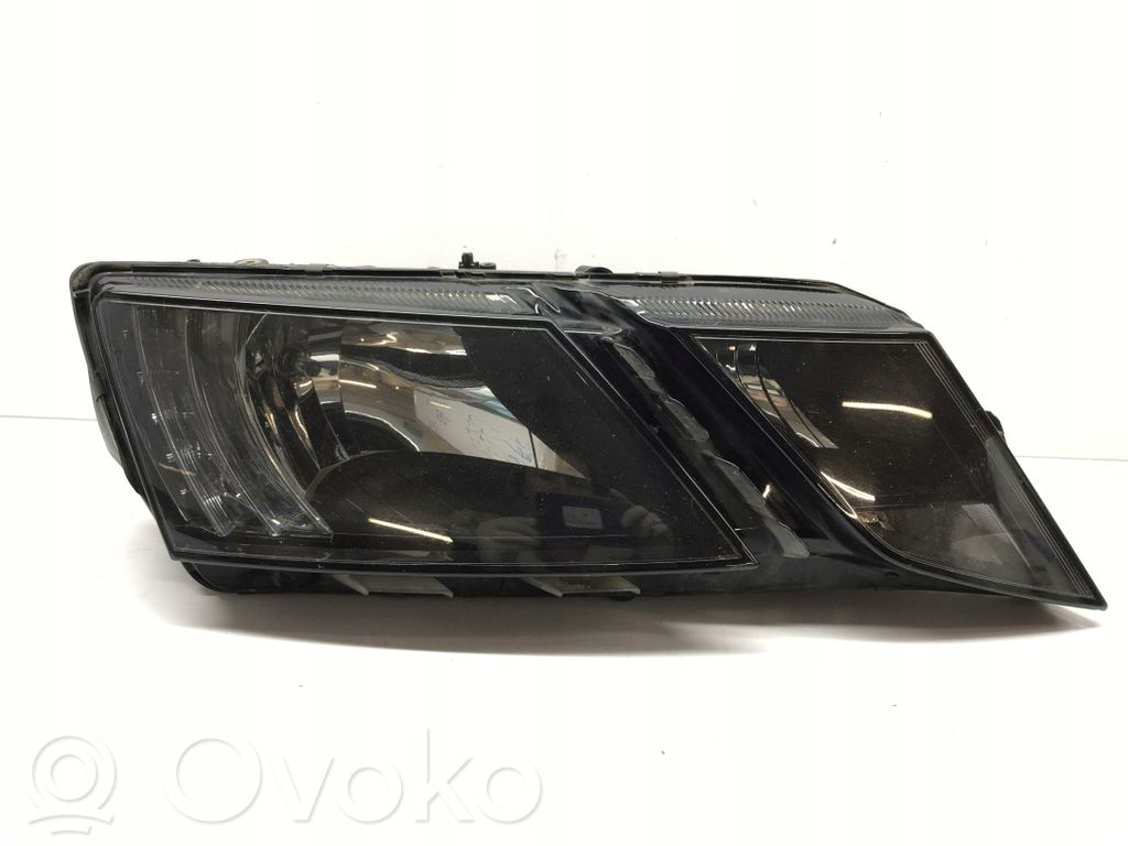 Skoda Octavia Mk3 (5E) Lampa przednia 