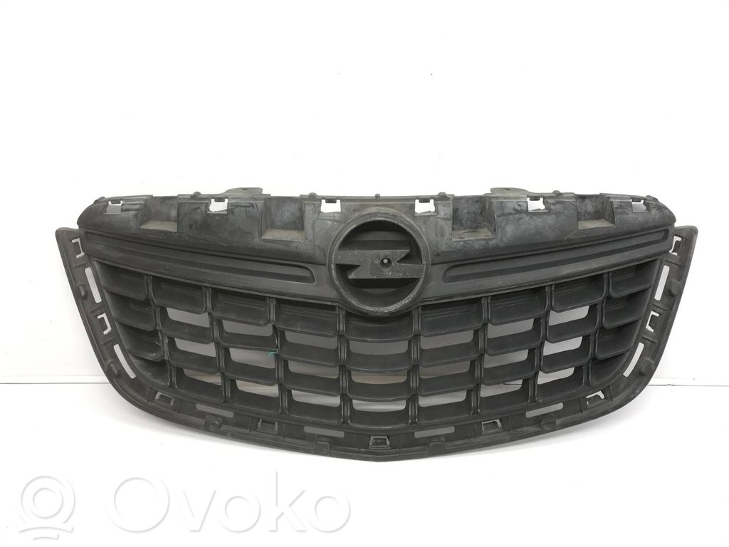 Opel Mokka Front bumper upper radiator grill 