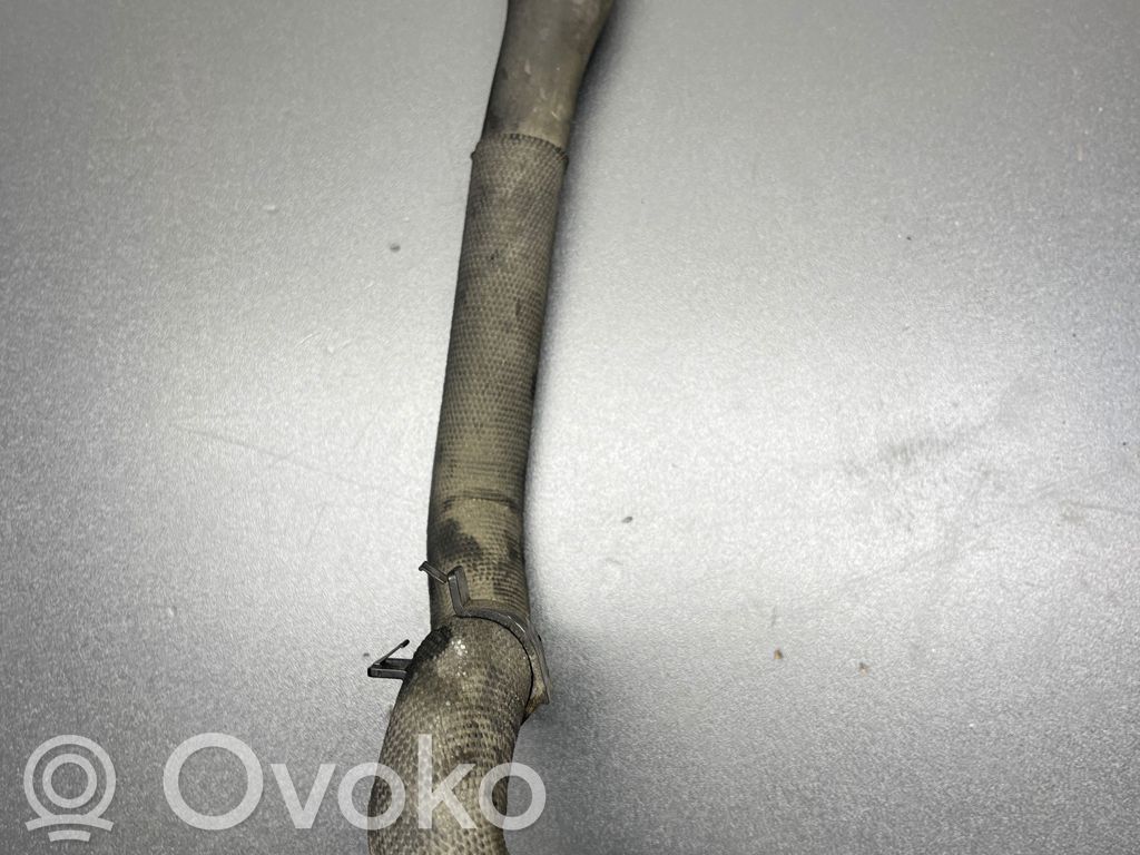 BMW 5 F10 F11 Conductă/furtun lichid de răcire motor 