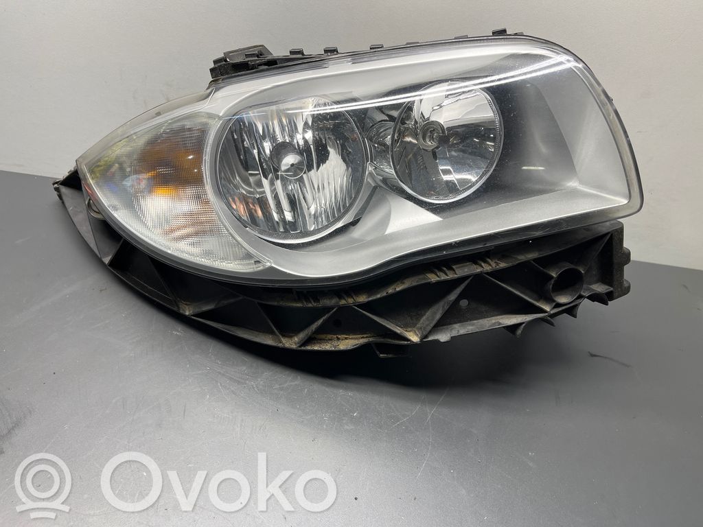 BMW 1 E81 E87 Priekšējais lukturis 