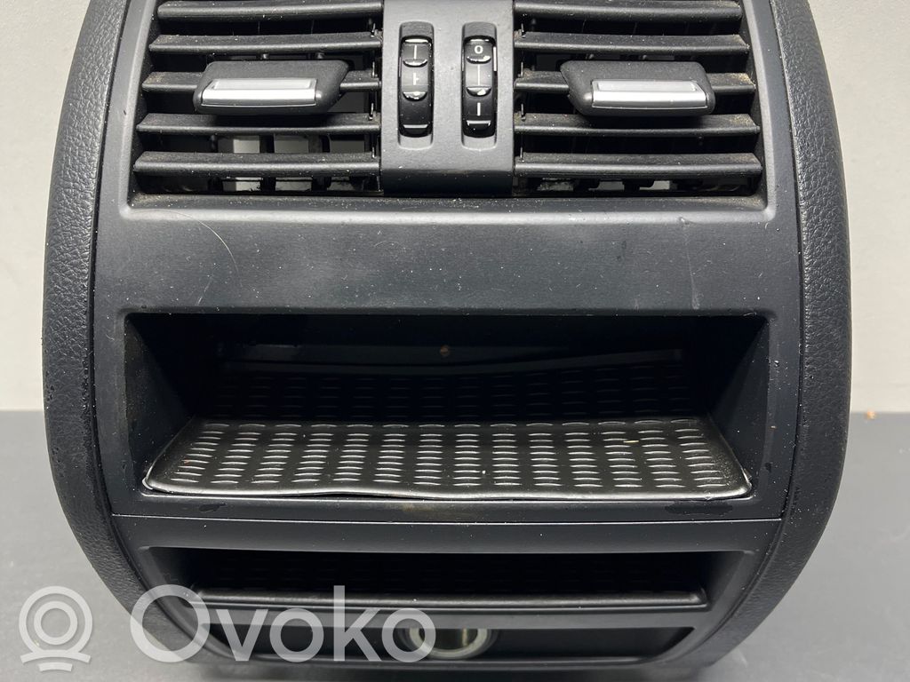 BMW 5 F10 F11 Kratka nawiewu tylna tunelu środkowego 