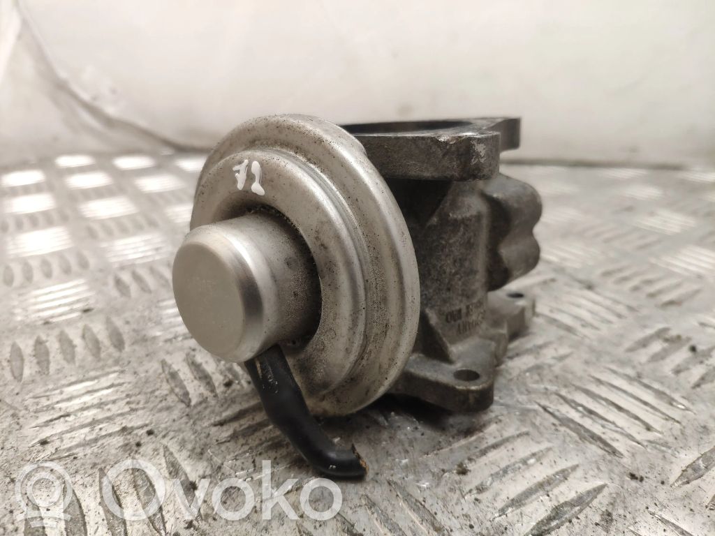 Volkswagen PASSAT B6 Válvula EGR 