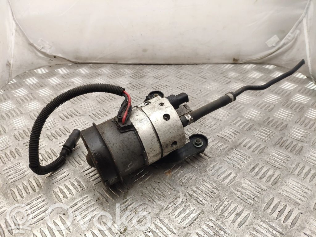 Audi A6 S6 C5 4B Unterdruckpumpe Vakuumpumpe 
