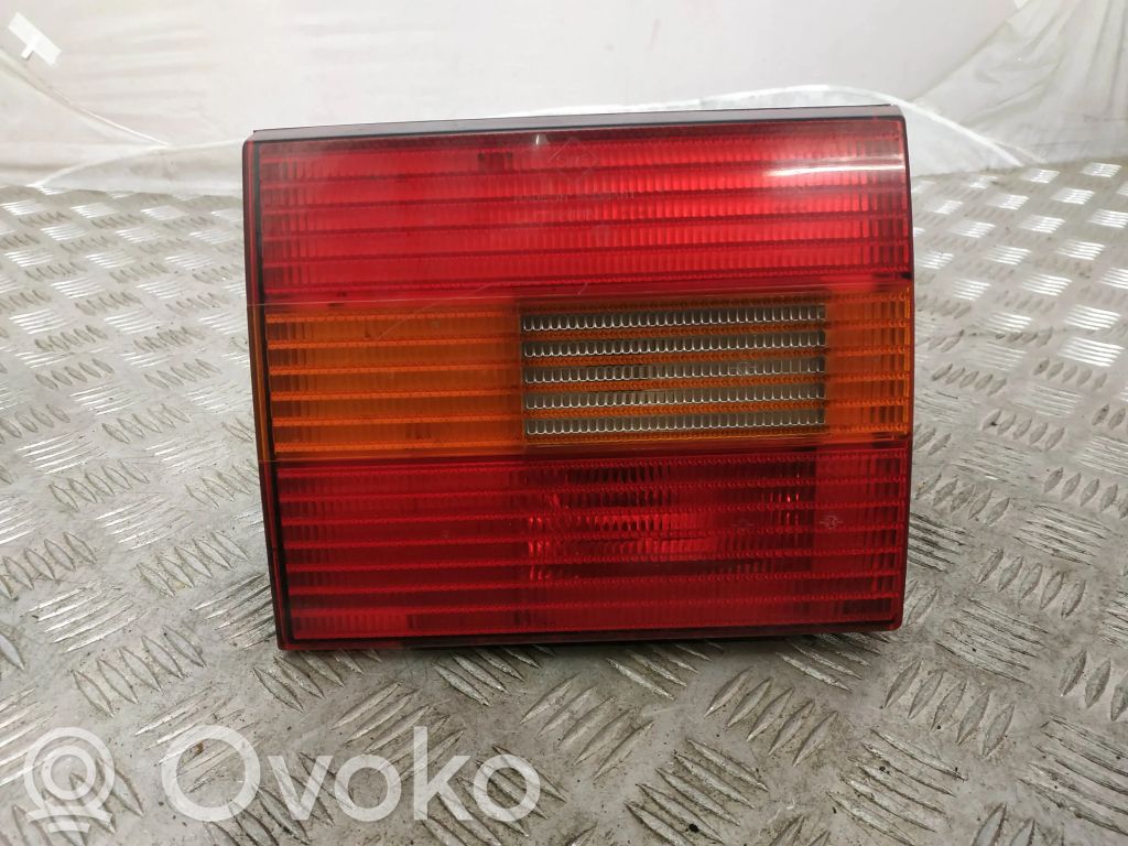 Volkswagen PASSAT B4 Takaluukun takavalot 