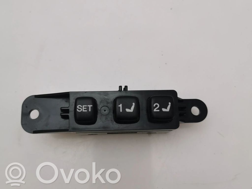 Toyota Land Cruiser (BJ70) Inne przełączniki i przyciski 
