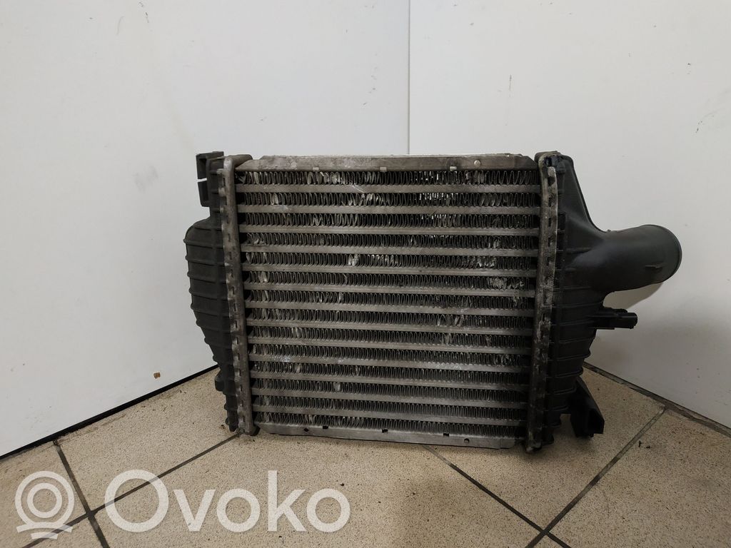 Mercedes-Benz Vito Viano W638 Chłodnica 