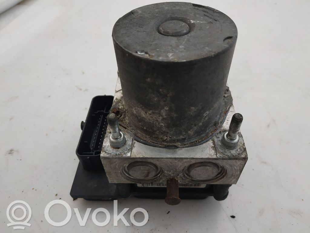 Audi A4 S4 B7 8E 8H ABS bloks 