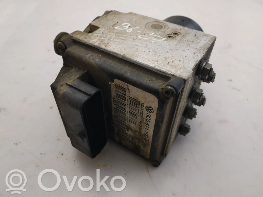 Volkswagen PASSAT B6 ABS Blokas 