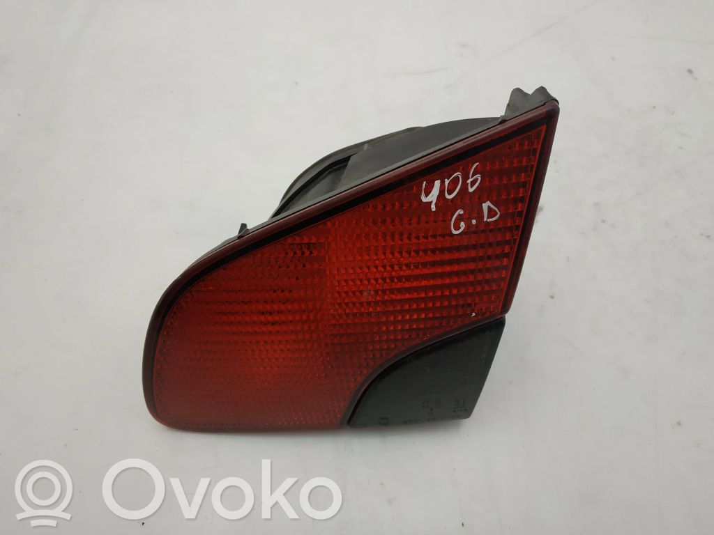 Peugeot 406 Takaluukun takavalot 