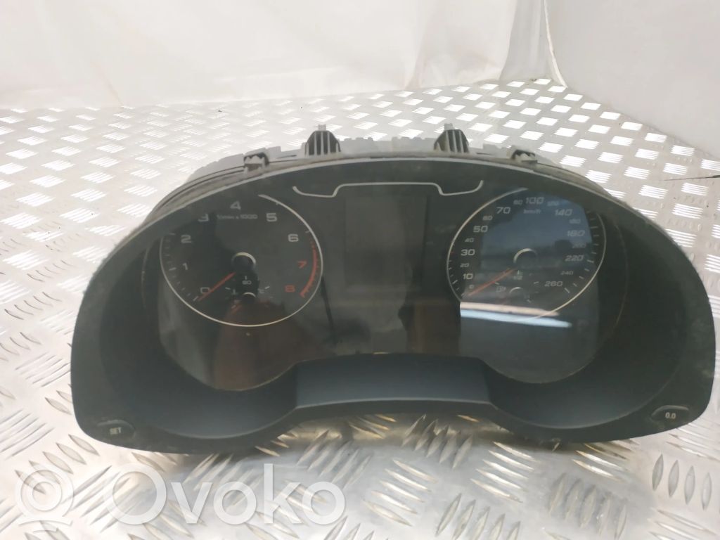 Audi Q3 8U Nopeusmittari (mittaristo) 