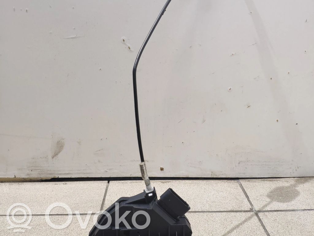 Ford S-MAX Aizmugurē slēdzene 