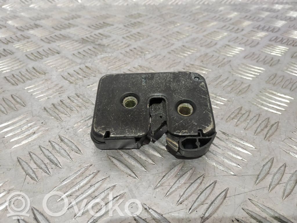 Zamek klapy tylnej / bagażnika   6K6827505A