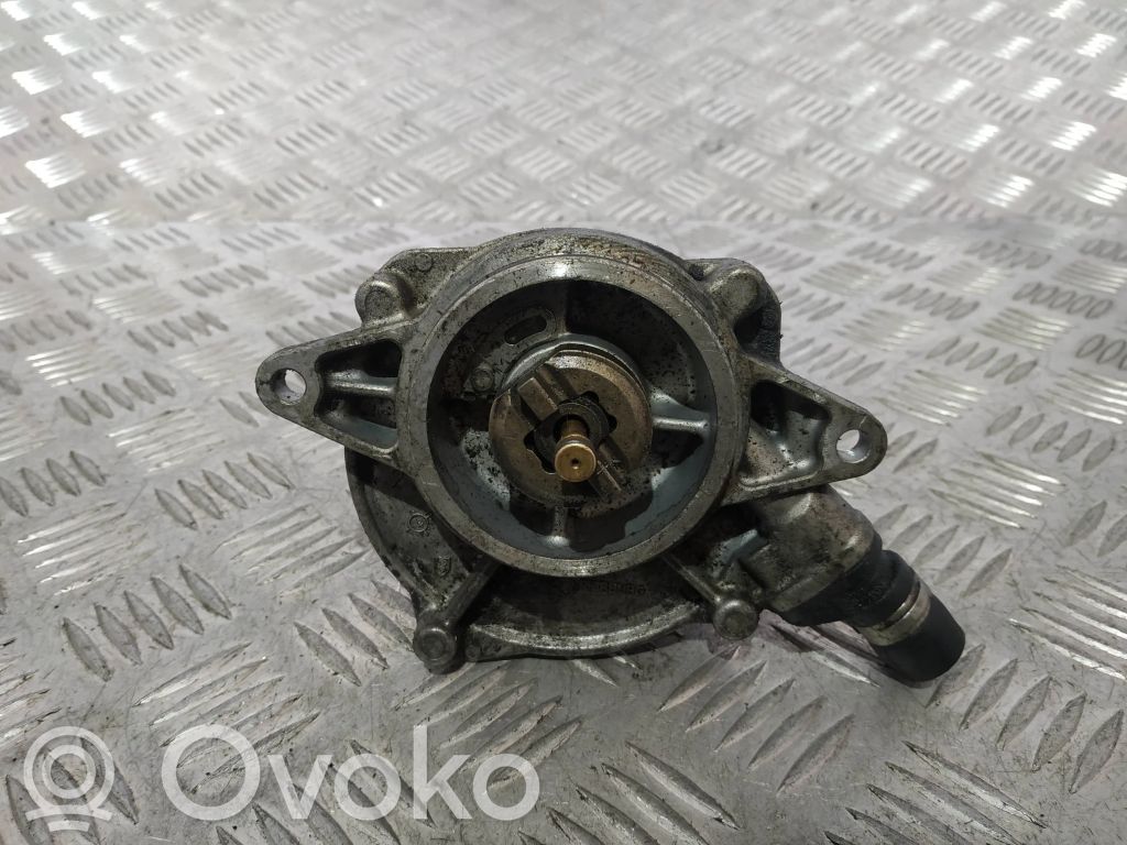 Audi A6 S6 C6 4F Vakuumo pompa 