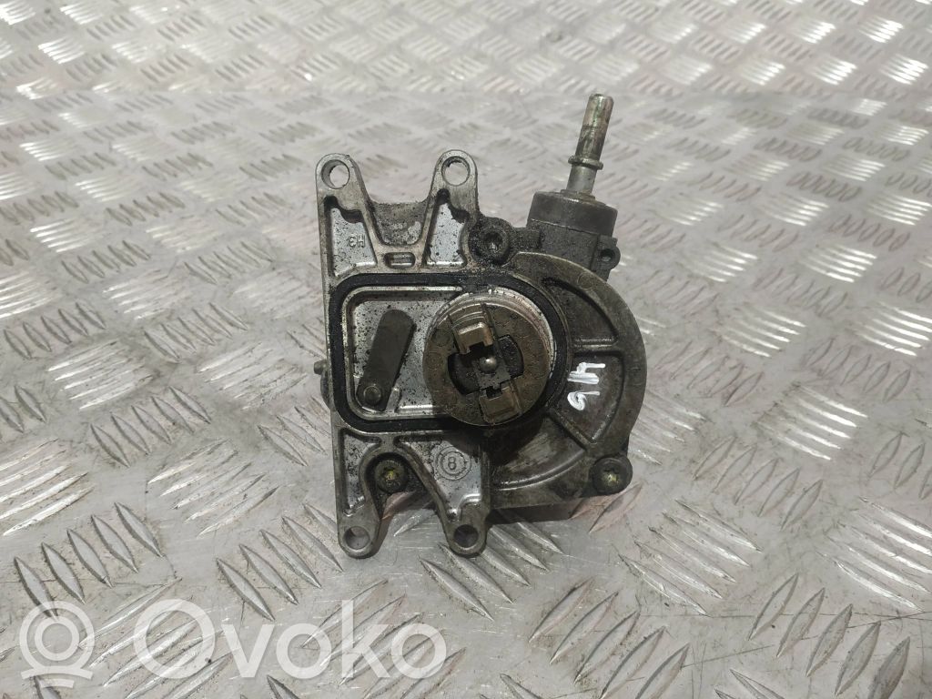 Opel Vectra B Bomba de vacío 
