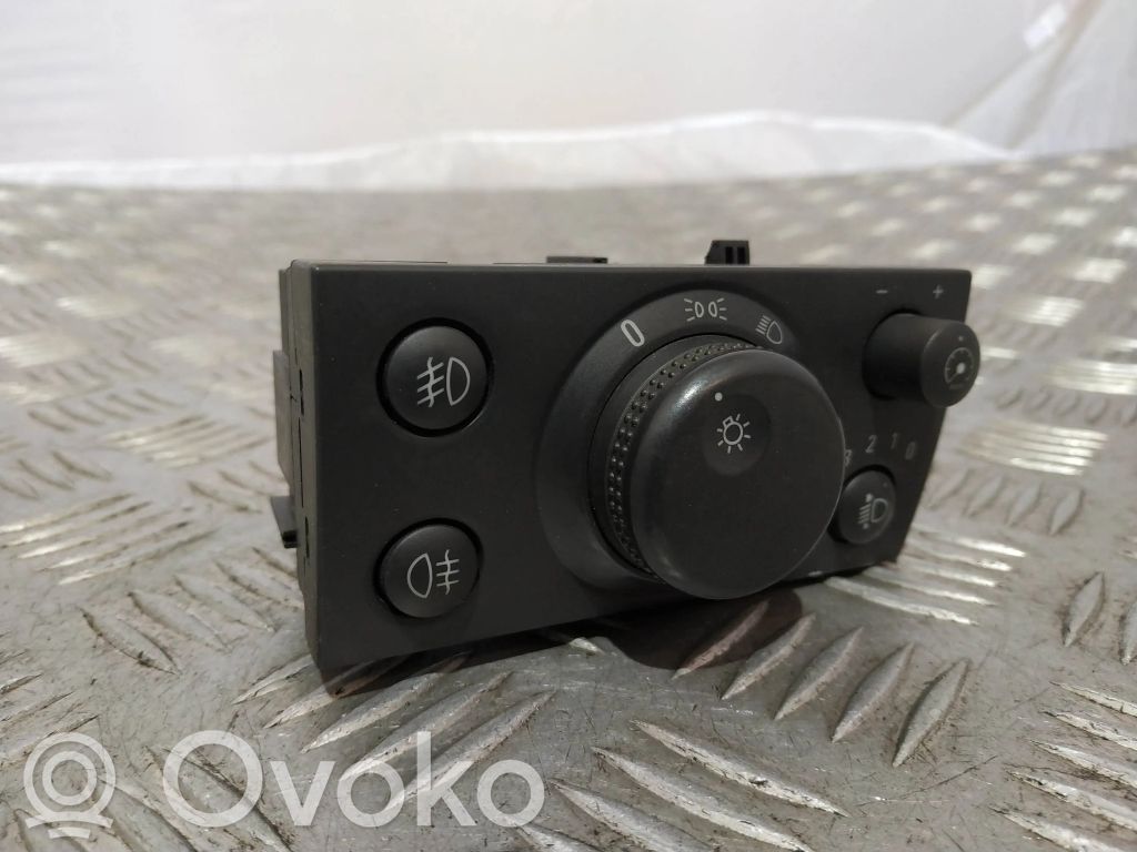 Opel Vectra C Light switch 