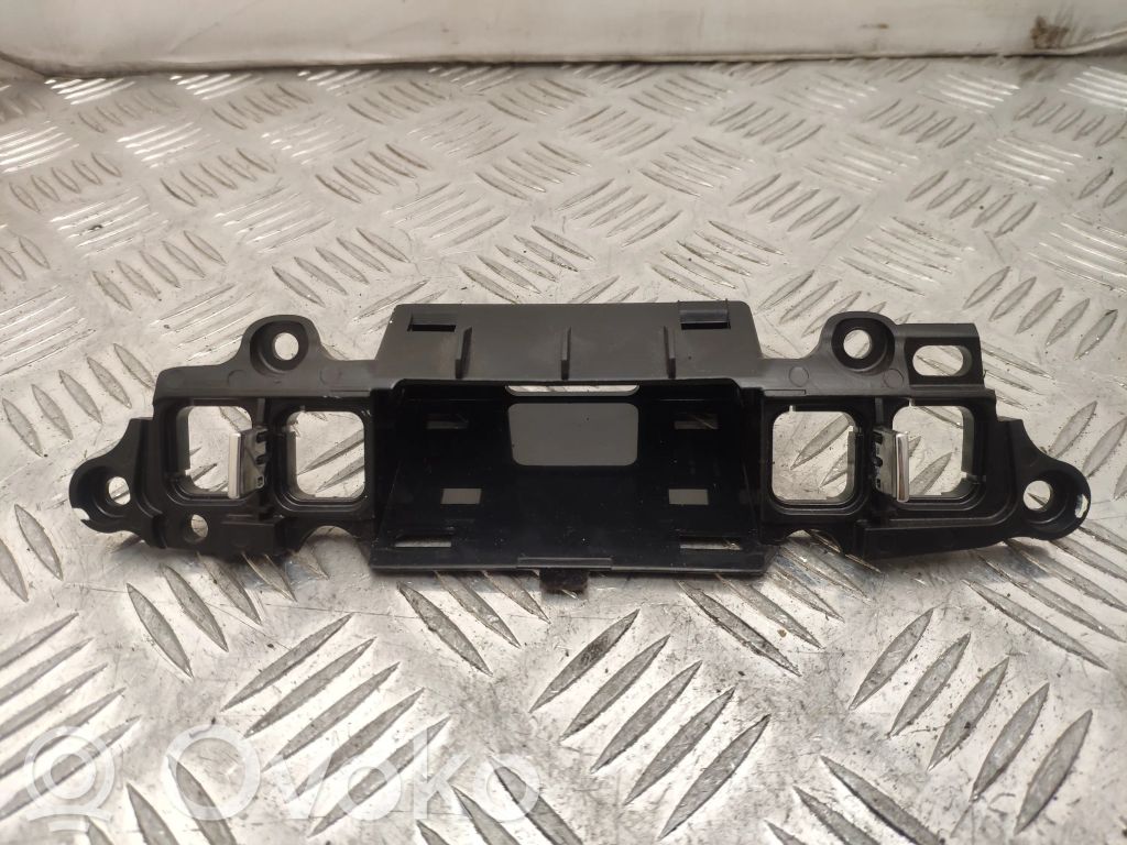 Chevrolet Captiva Kita salono detalė 