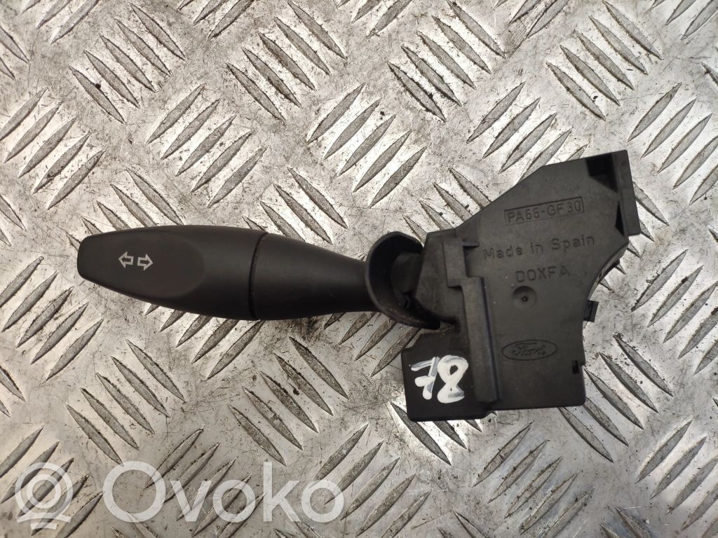 Ford Focus Ручка поворотов/ фонарей 