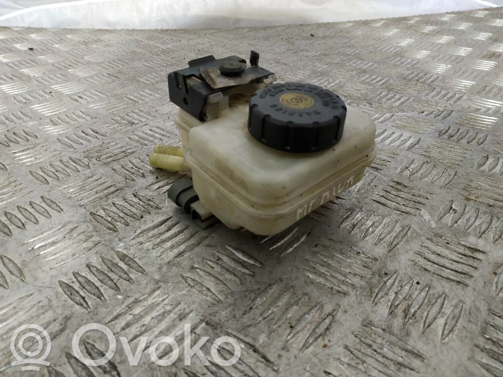 Opel Meriva A Jarrunestesäiliö 