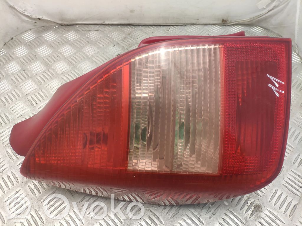 Citroen C2 Aizmugurējais lukturis virsbūvē 