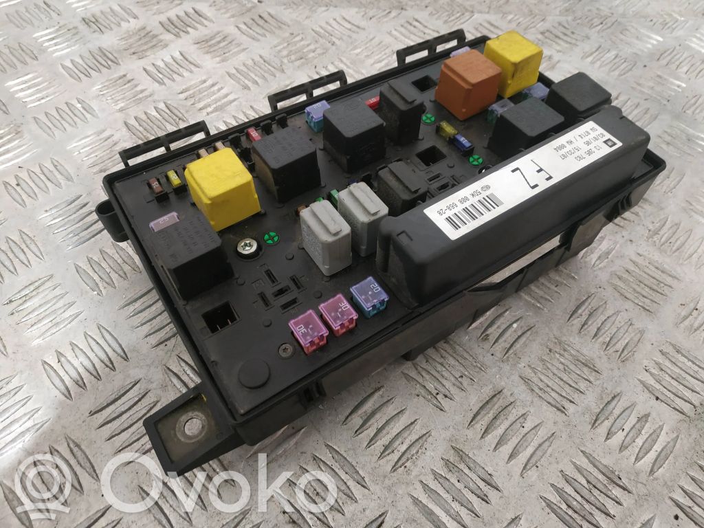 Opel Astra H Fuse box set 