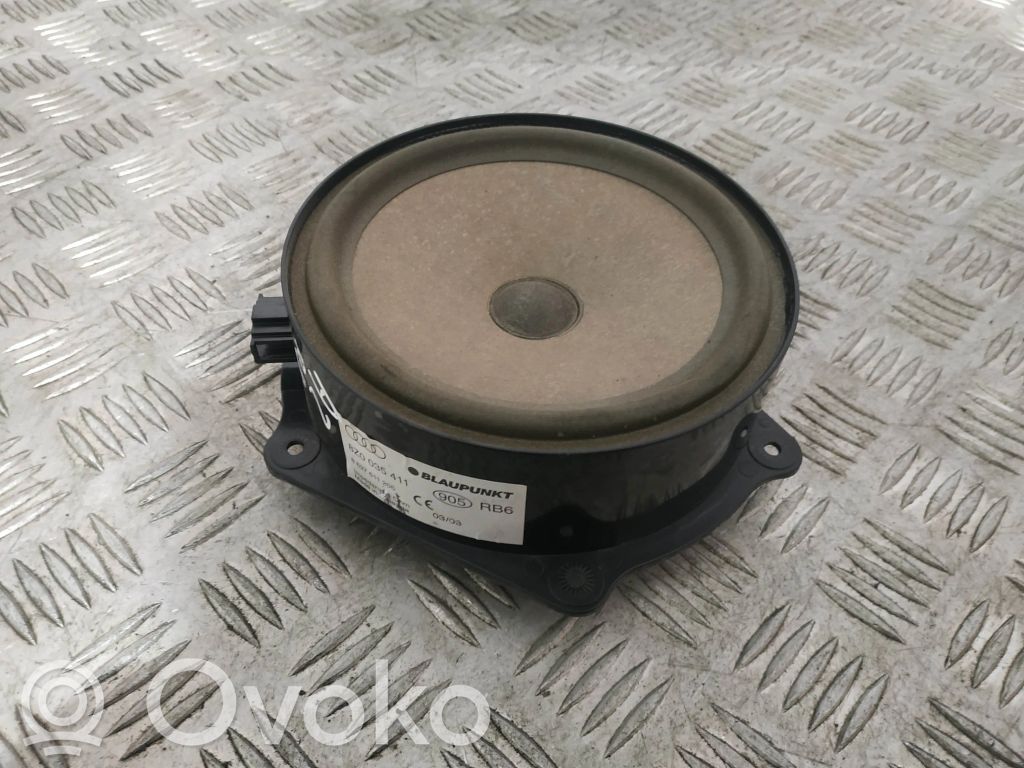 Audi A2 Front door speaker 
