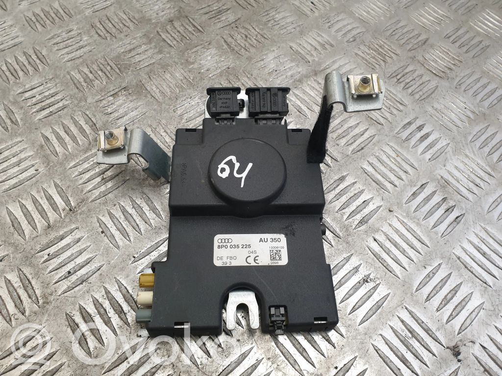 Audi A3 S3 8P Aerial antenna amplifier 