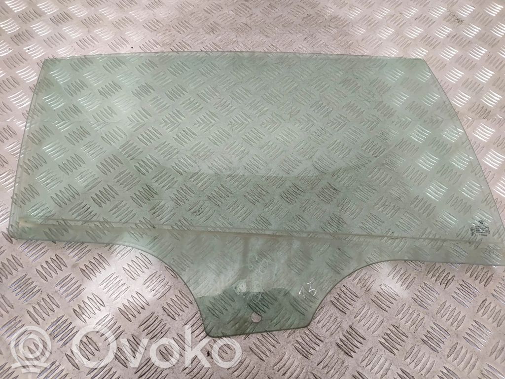 BMW 7 F01 F02 F03 F04 Rear door window glass 