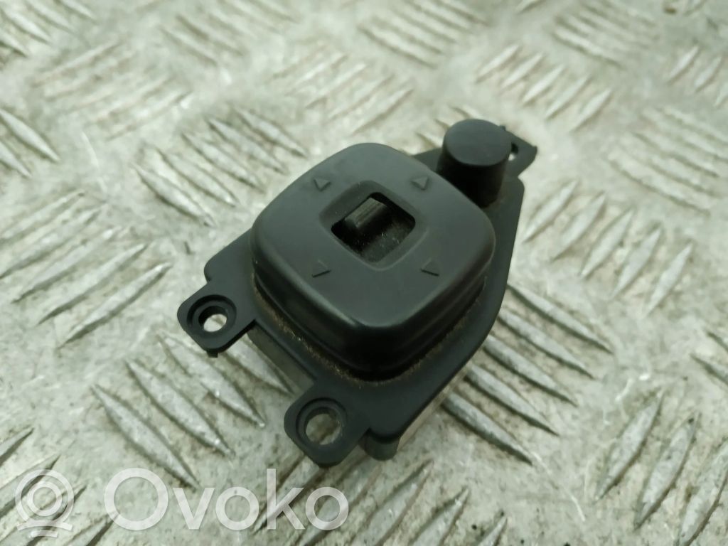 Mazda 2 Wing mirror switch 