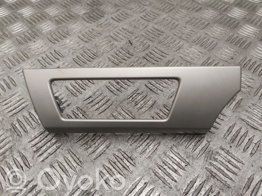 BMW 3 E90 E91 Dashboard glove box trim 