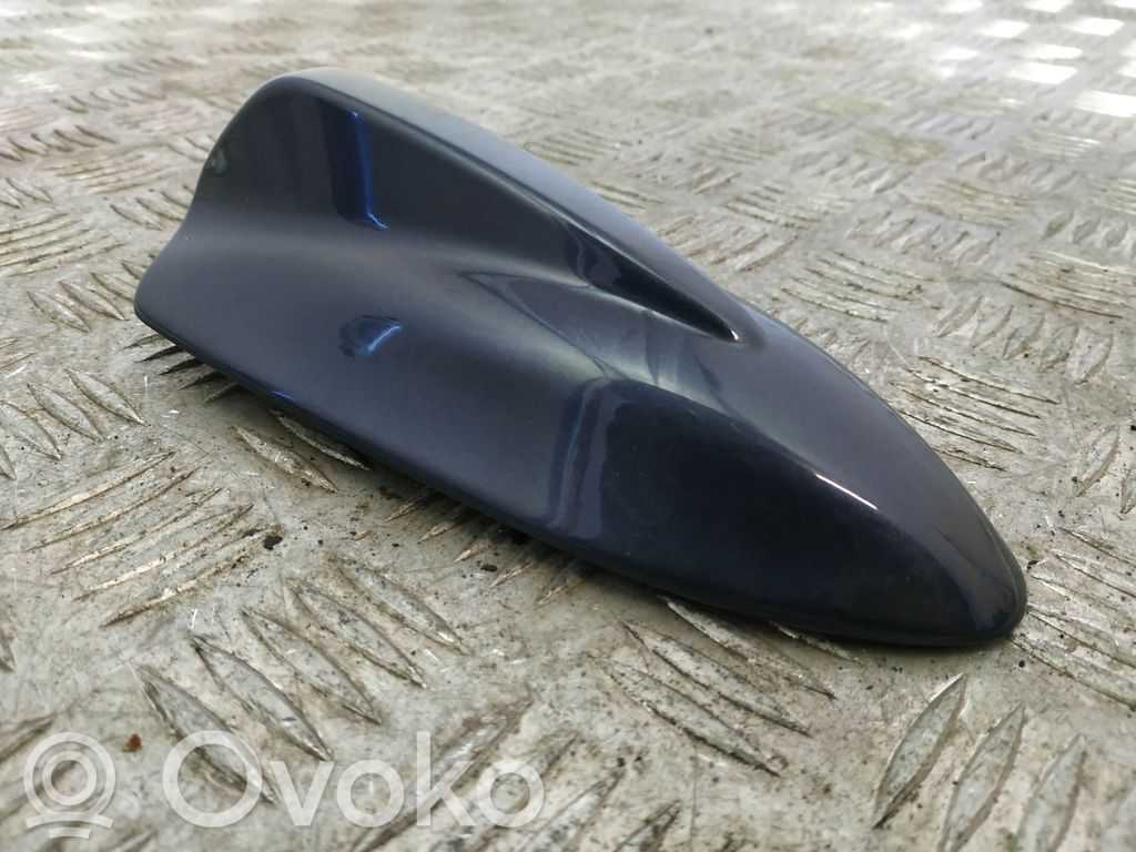 Volvo V40 Cross country Stogo (GPS) antenos dangtelis 