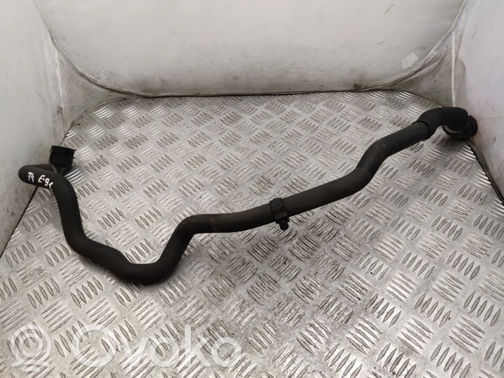 BMW 3 E90 E91 Engine coolant pipe/hose 