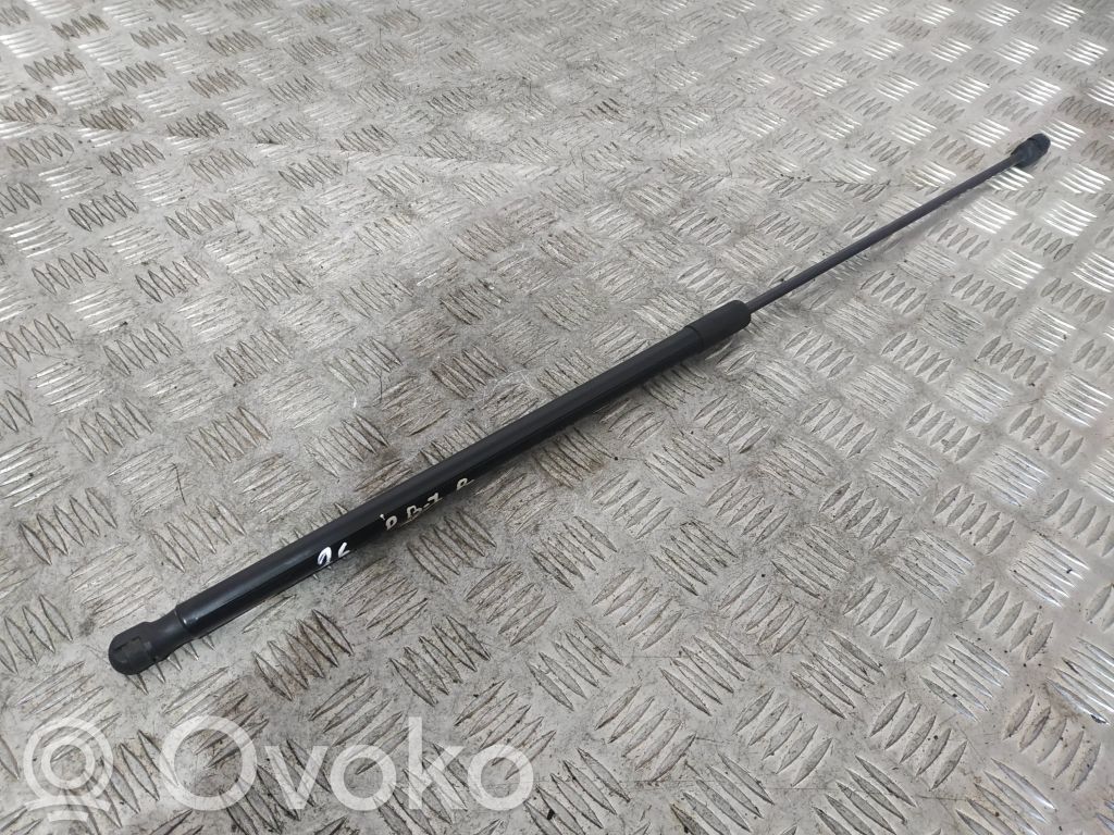 Volkswagen PASSAT B7 Siłownik maski przedniej 