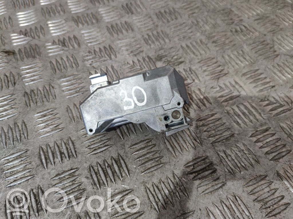 Jaguar E-Pace Steering wheel lock 