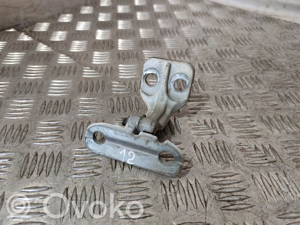 Land Rover Discovery Sport Front door upper hinge 