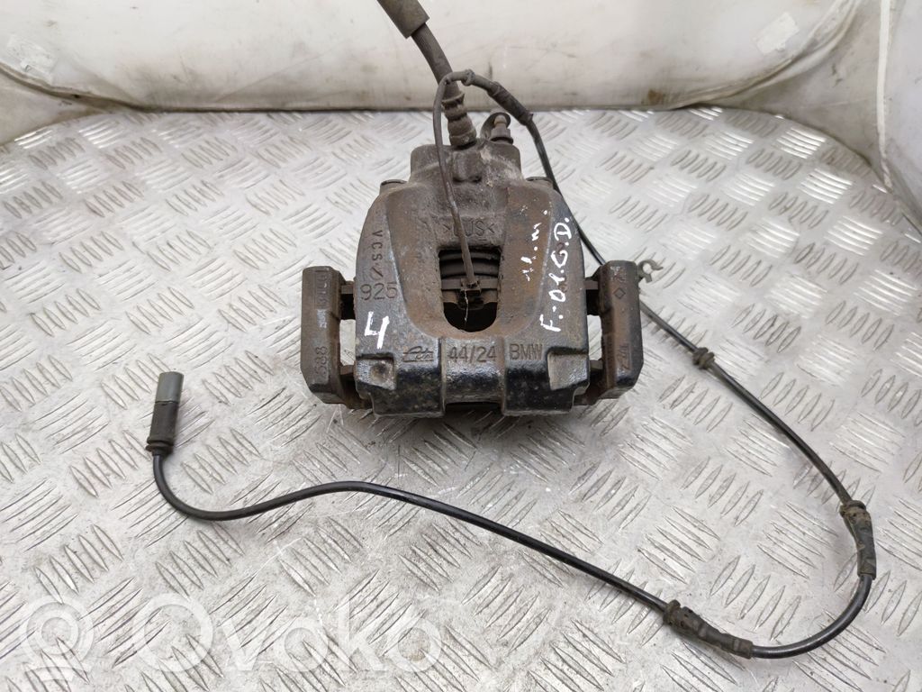 BMW 7 F01 F02 F03 F04 Задний суппорт 