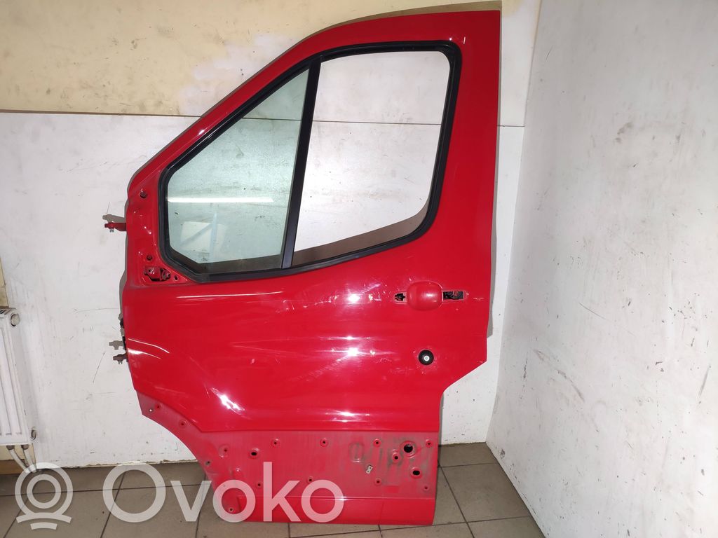 Priekinės durys