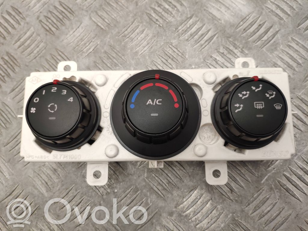 Opel Movano B Climate control unit 