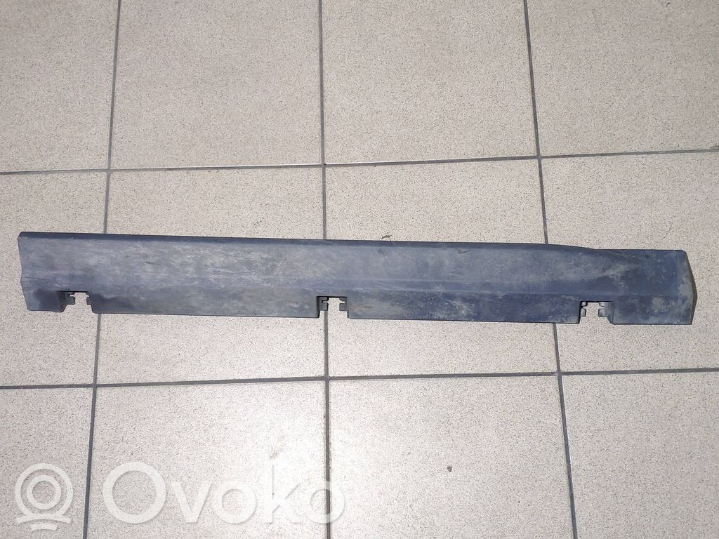Ford Transit Moldura del faldón delantero lateral 