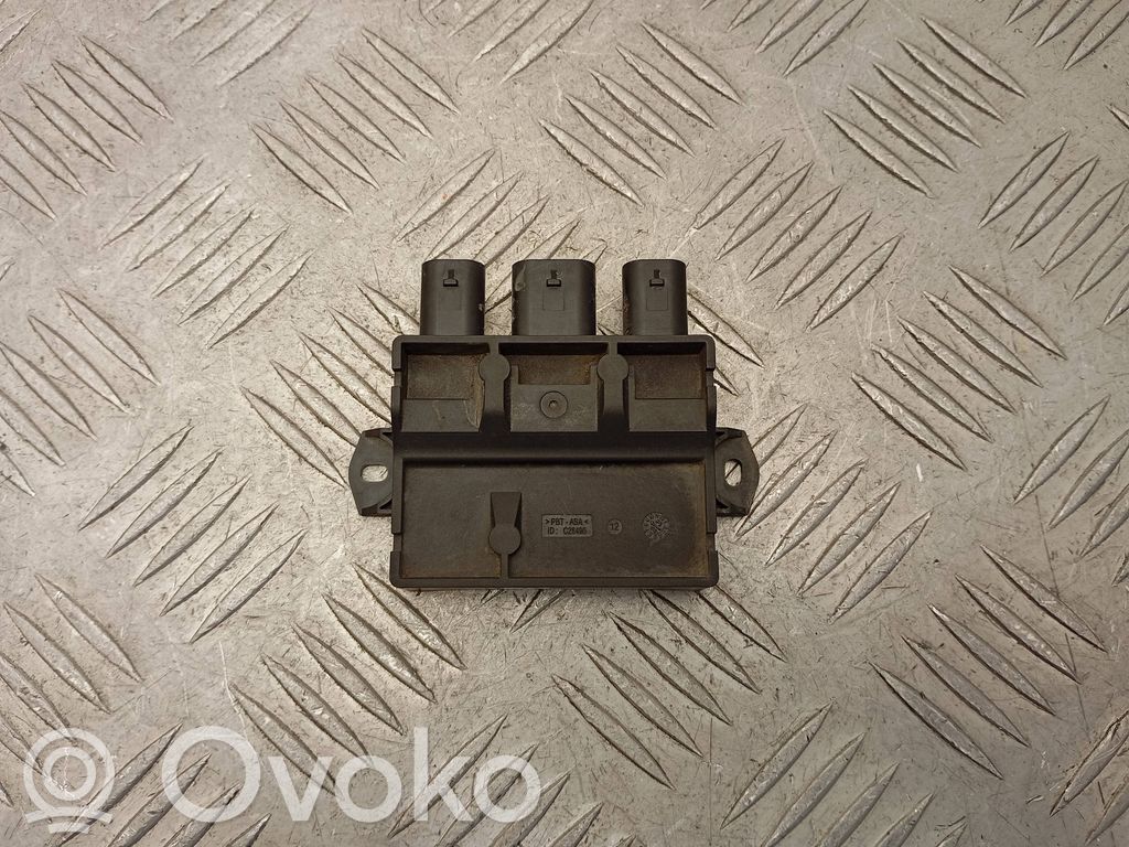 Volvo XC60 Trunk lid opening control unit 