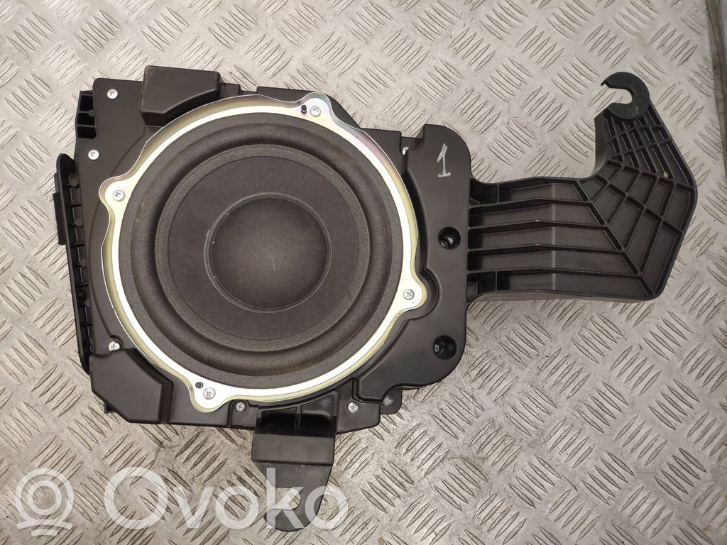 Lexus NX Altavoz subwoofer 