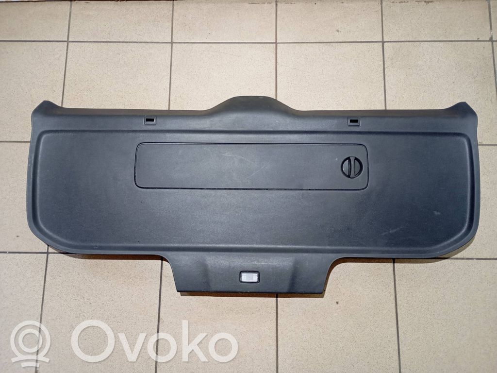 Volvo XC60 Takaluukun koristelista 