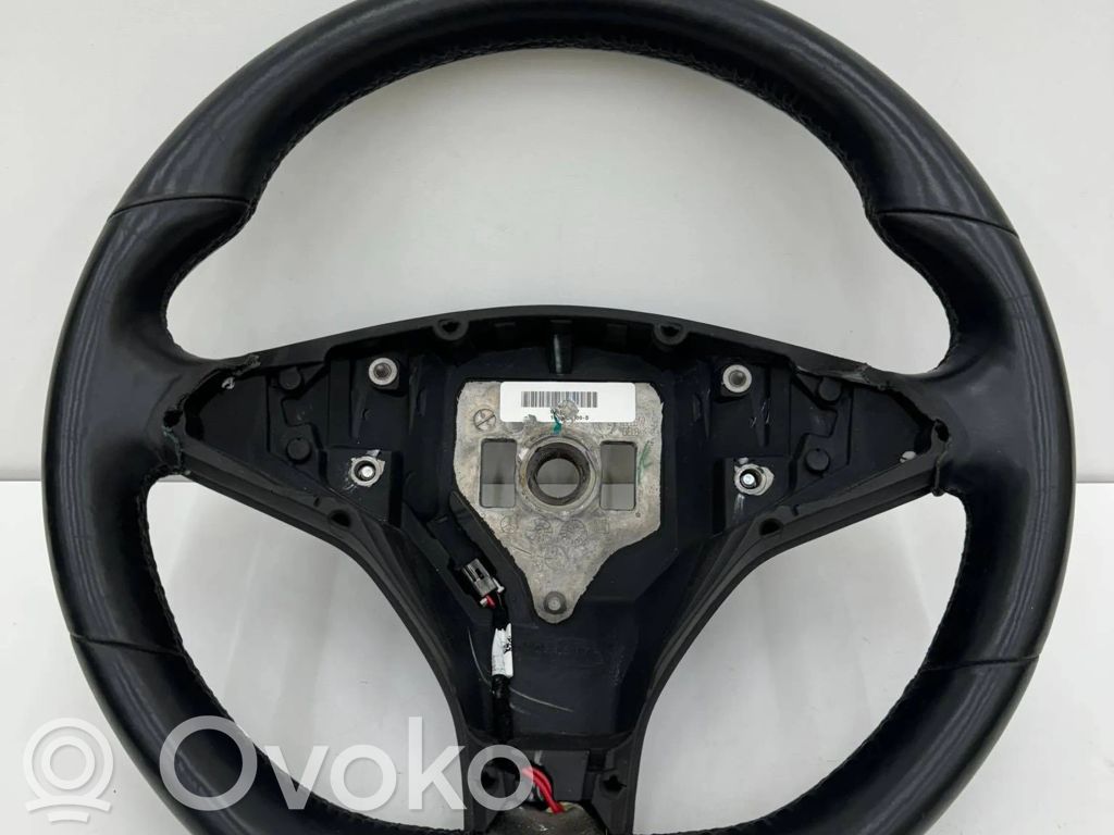 Tesla Model S Stūre 