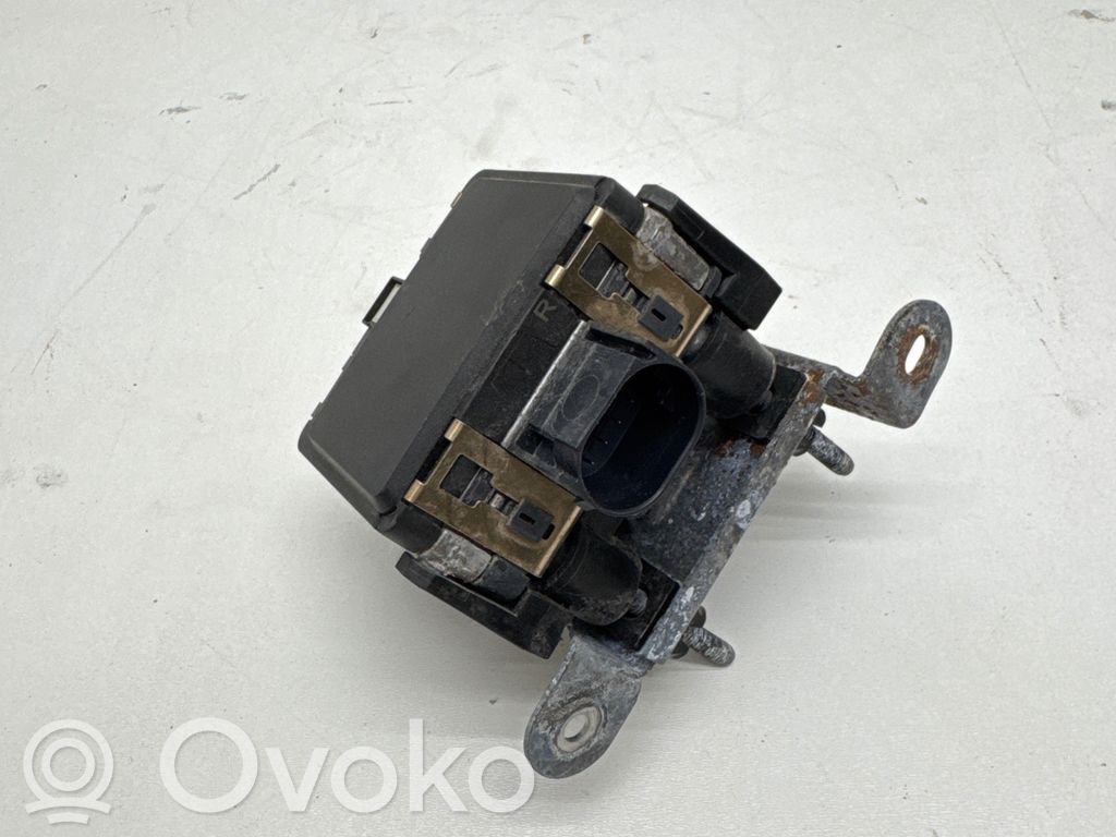 Sensor de radar Distronic   103822400B