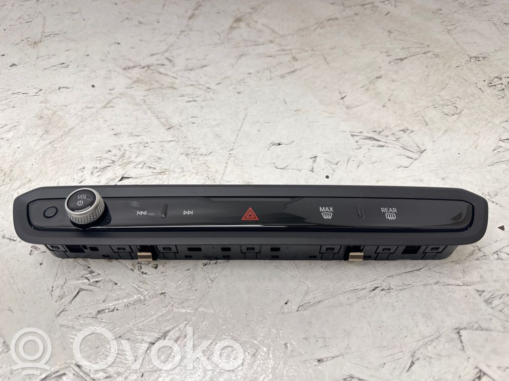 BMW M4 G82 G83 Climate control unit 