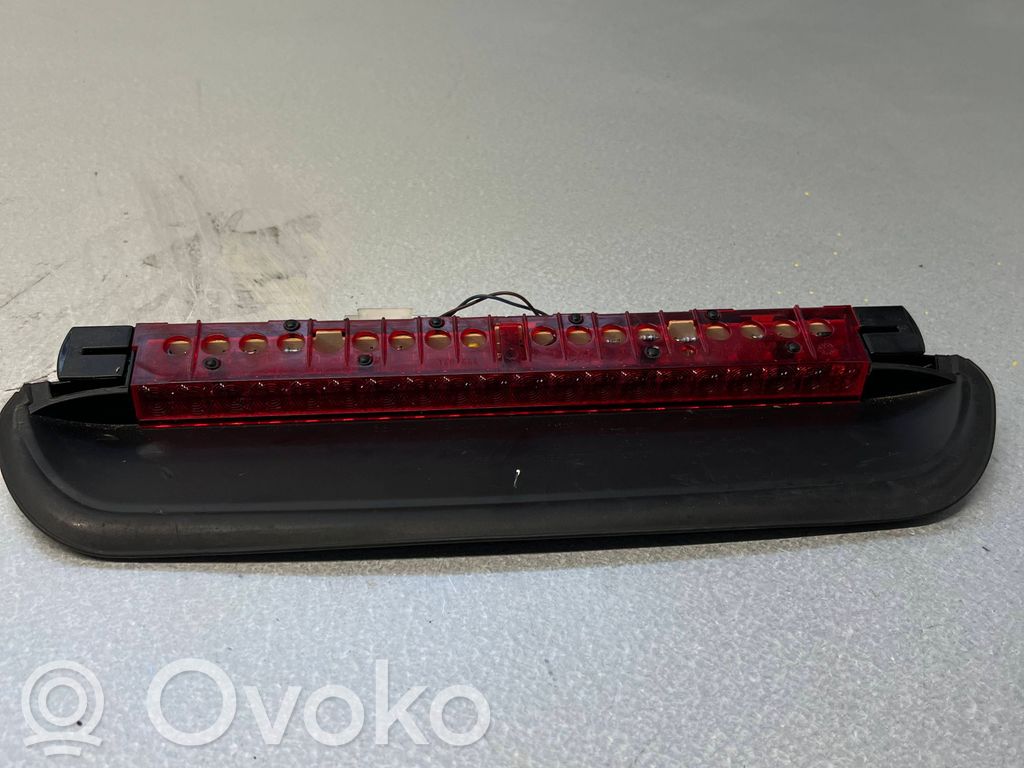 Kolmas/lisäjarruvalo   022403,022403